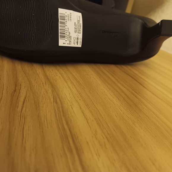 Clarks Elegant Black Heels - Picture 7 of 8